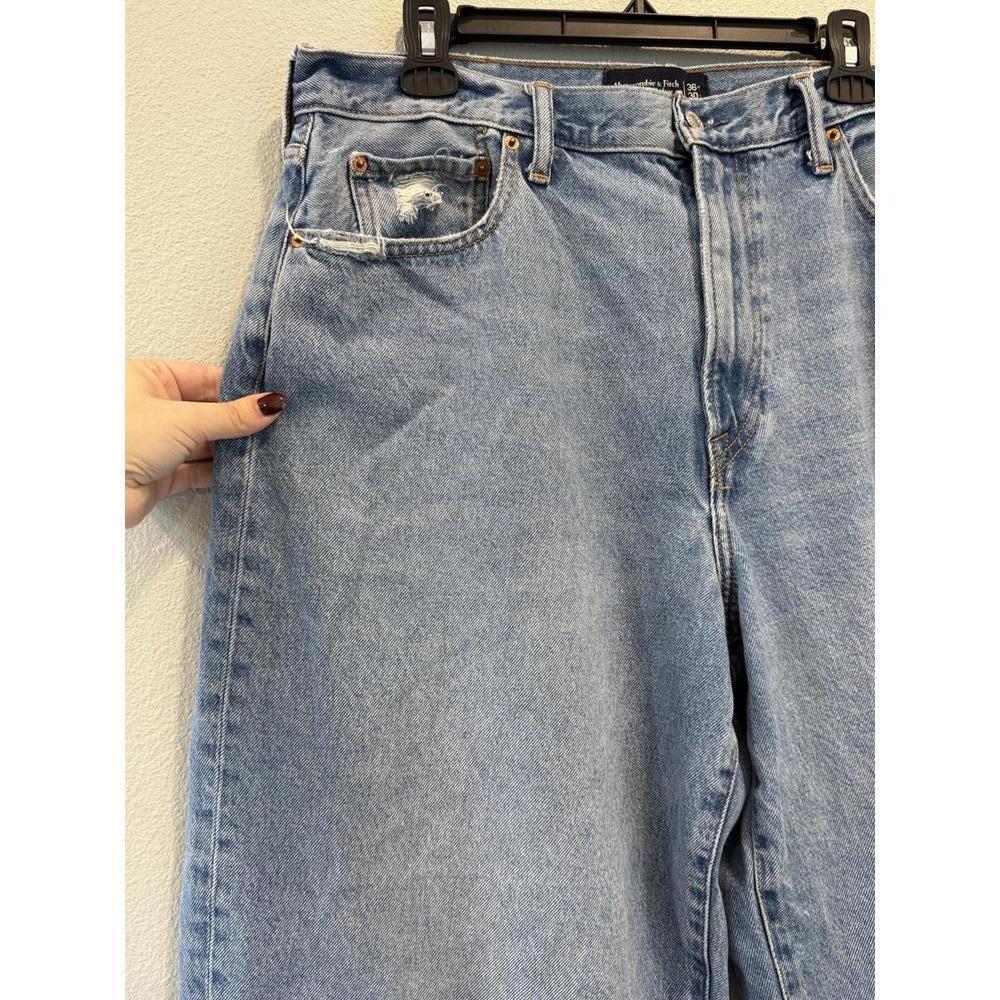 Abercrombie & Fitch Baggy Barrel Medium Wash Jeans, Women's size 36 - Picture 4 of 7